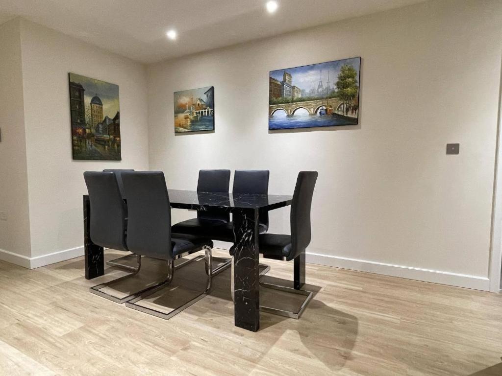 Jenny's Place Hendon